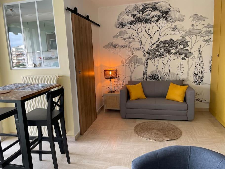 Studio Avec Vue Sur Marina Et Mer - 2 Adultes Et 1 Enfant Maximum Mandelieu Zewnętrze zdjęcie